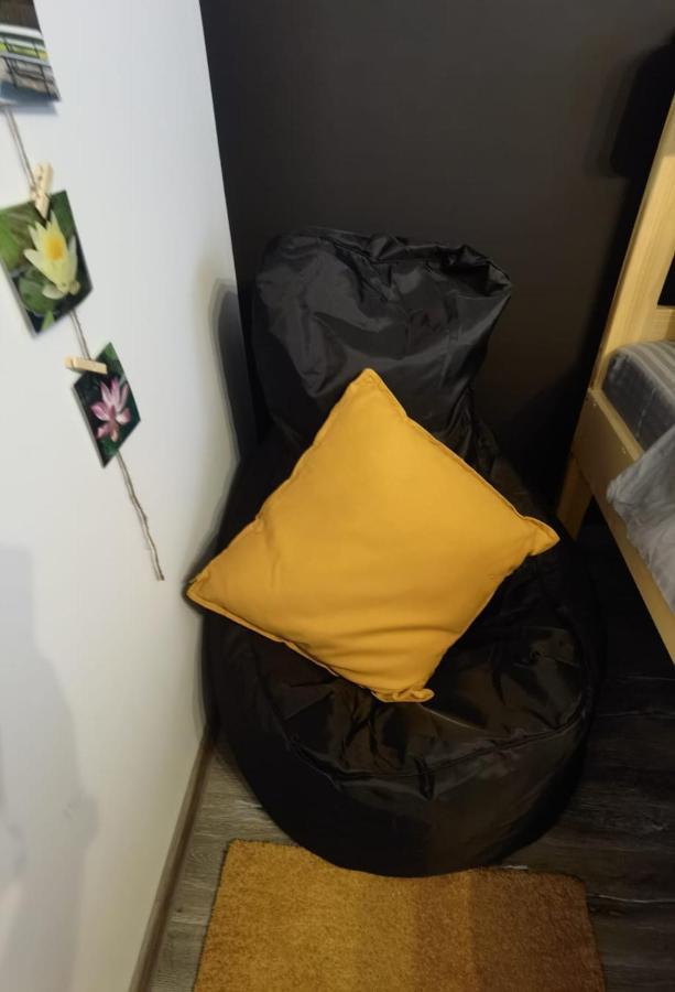Apartamento Night Lotus Hunedoara Exterior foto