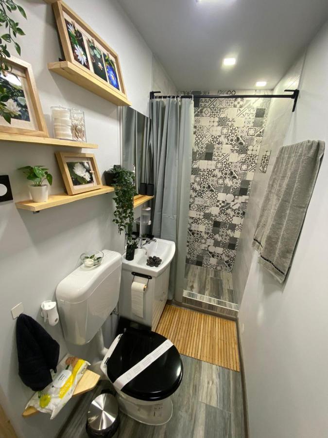 Apartamento Night Lotus Hunedoara Exterior foto