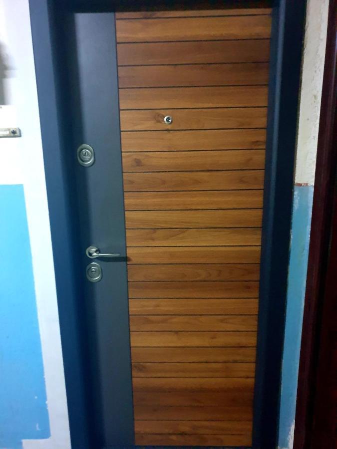 Apartamento Night Lotus Hunedoara Exterior foto